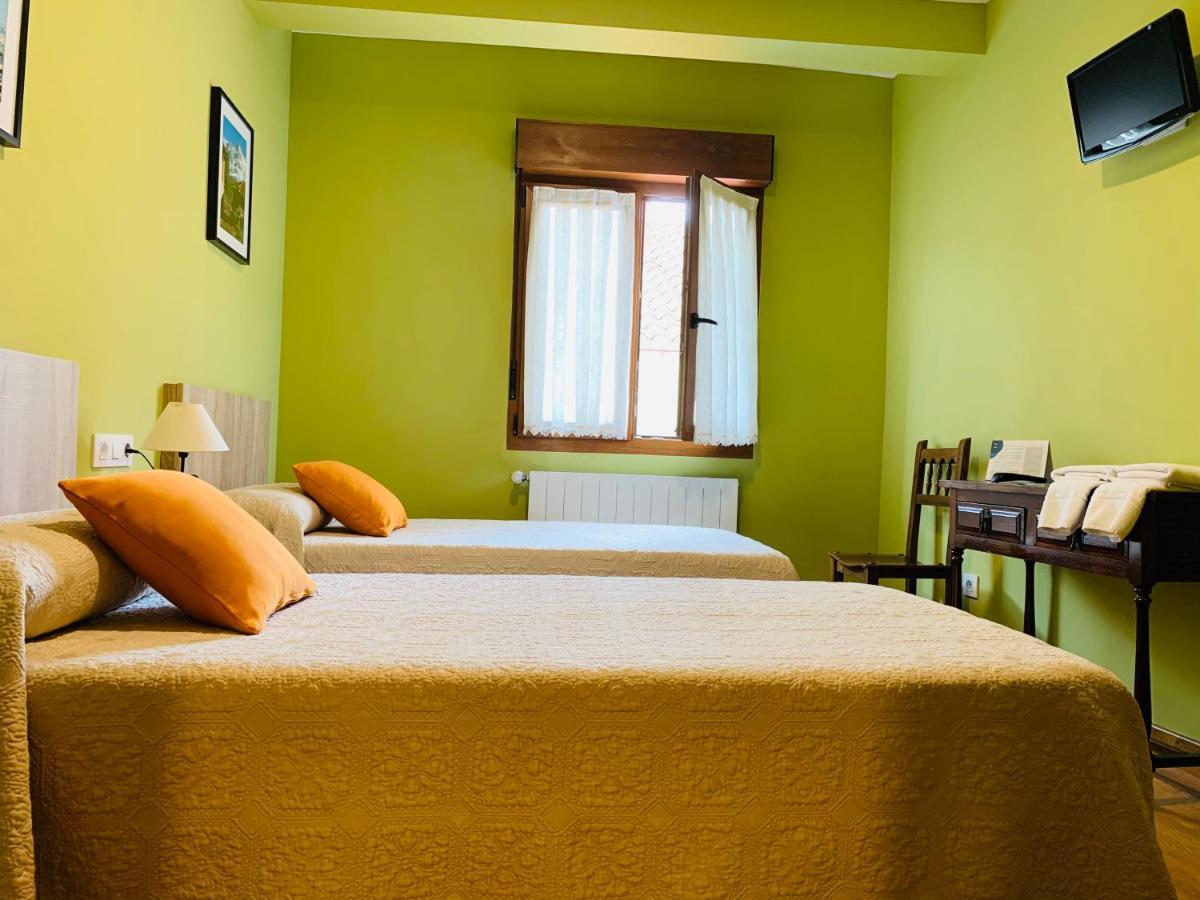 Hostal La Serna 호텔 포테스 외부 사진