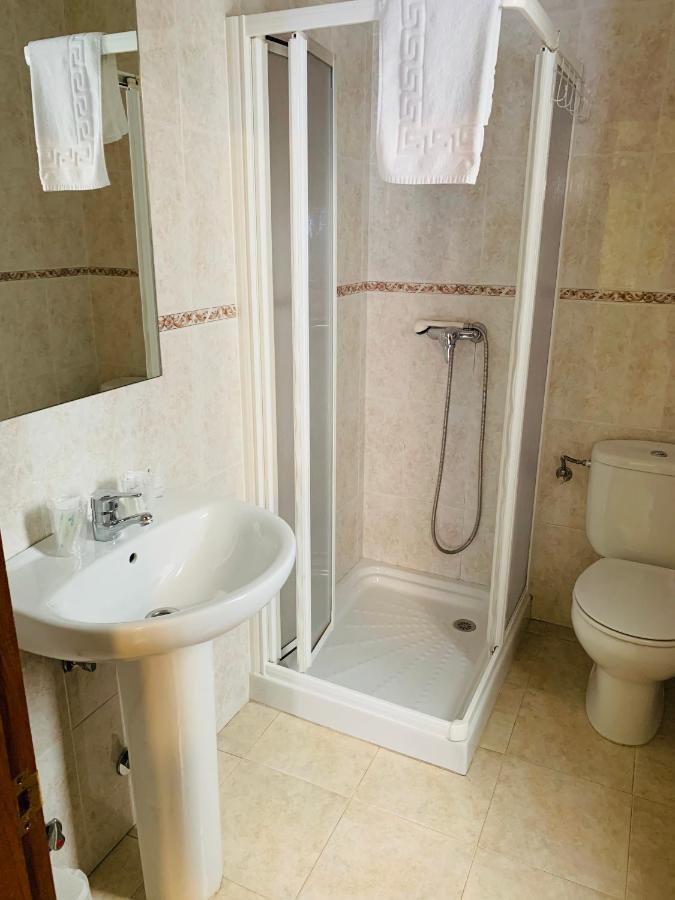 Hostal La Serna 호텔 포테스 외부 사진