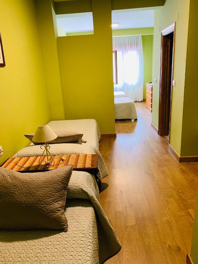 Hostal La Serna 호텔 포테스 외부 사진
