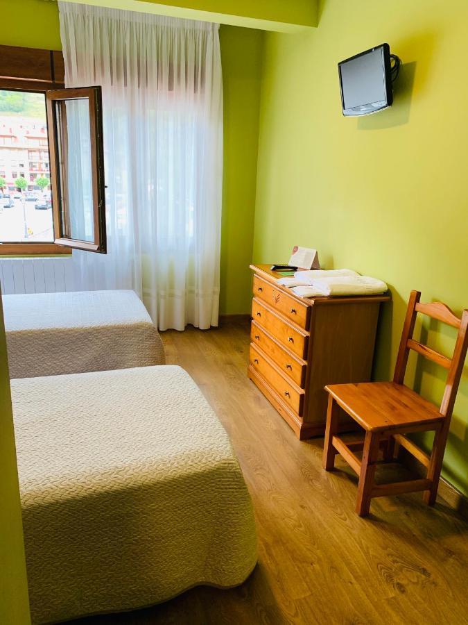 Hostal La Serna 호텔 포테스 외부 사진